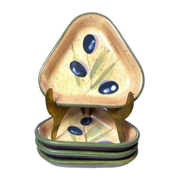 Julie Ueland Feels Like Home Enesco Olive Triangle Mini Plate Appetizer Set of 4 - Picture 2 of 9